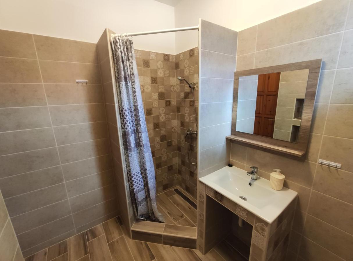 Royal Apartman Hajdúszoboszló Exterior foto