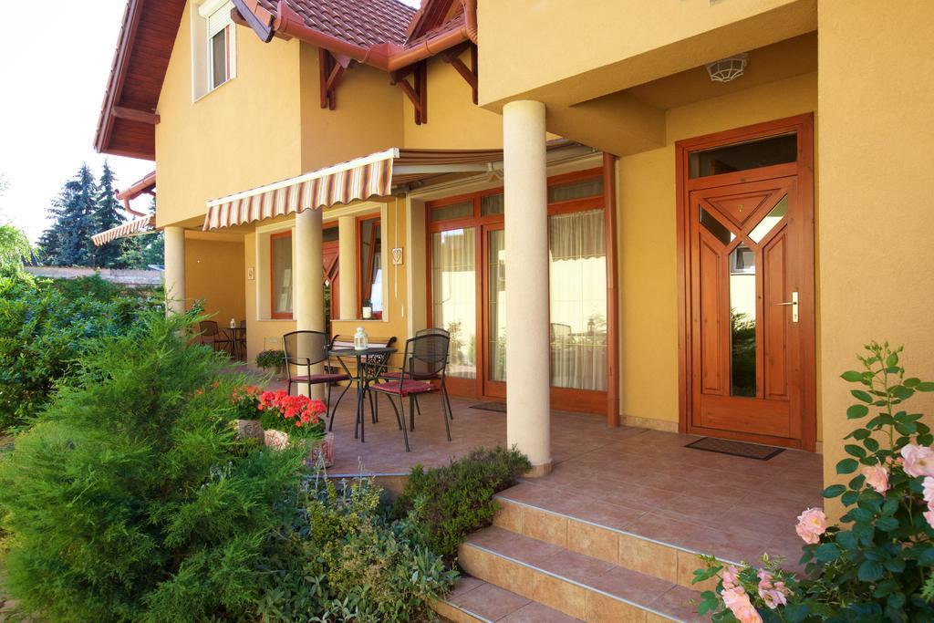 Royal Apartman Hajdúszoboszló Exterior foto